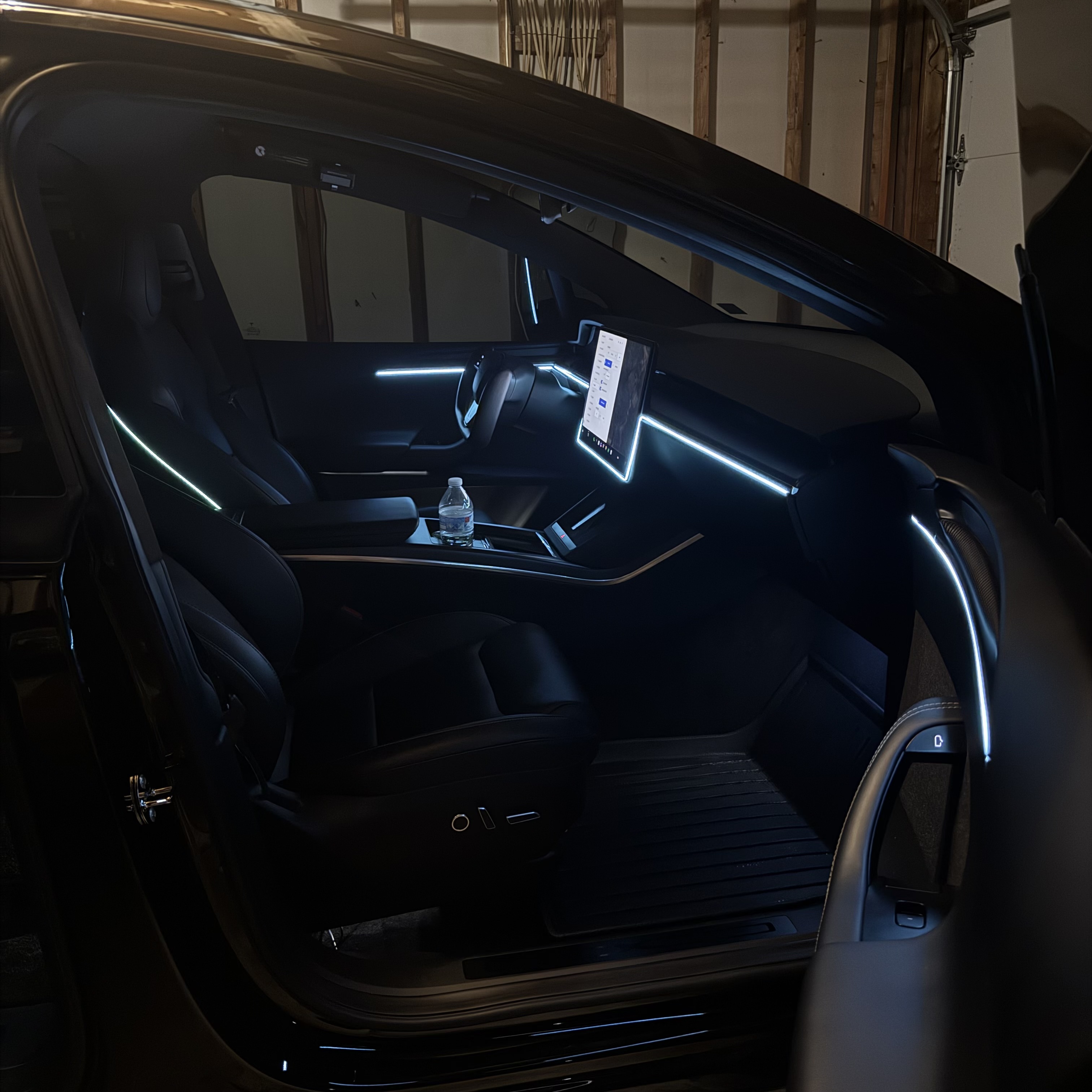 Tesla model X ambient lighting USB